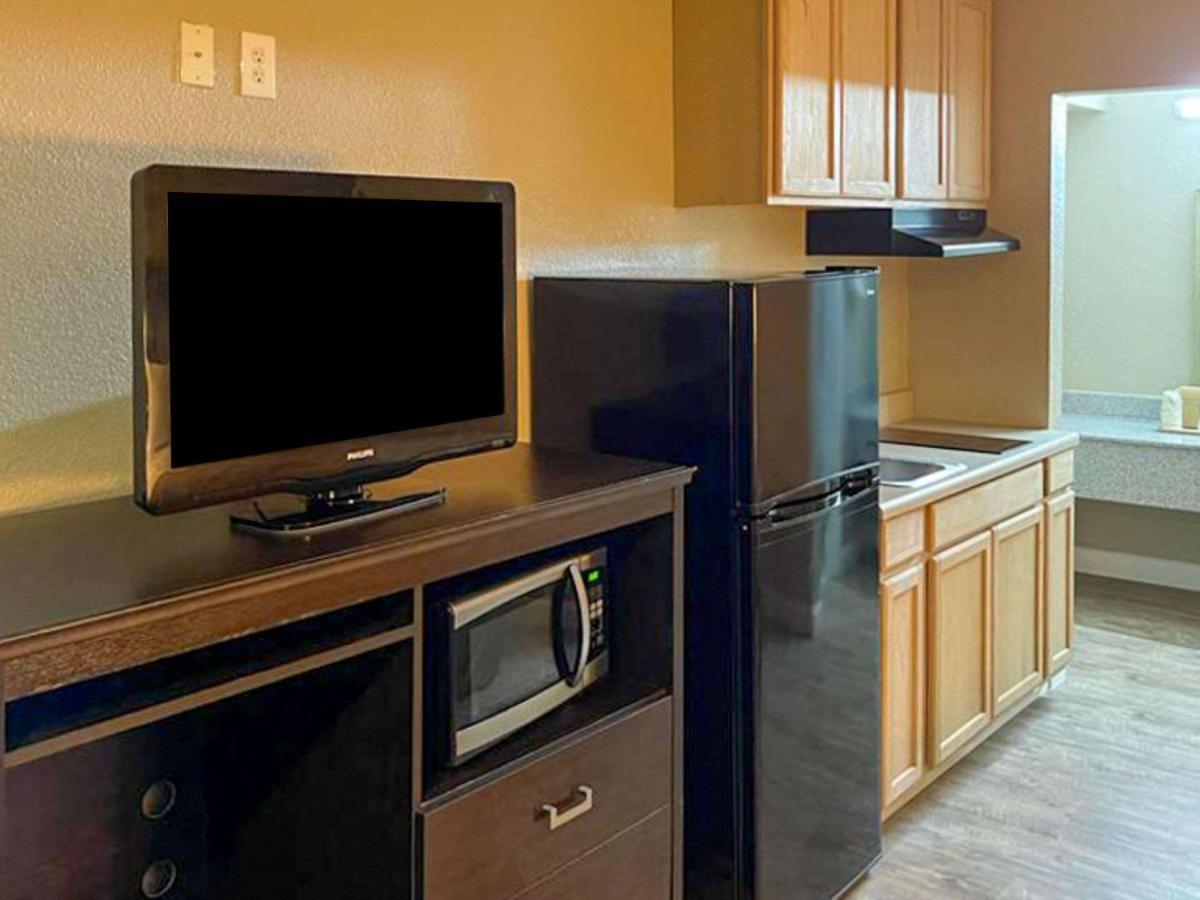 Suburban Studios Columbia - Harbison Экстерьер фото