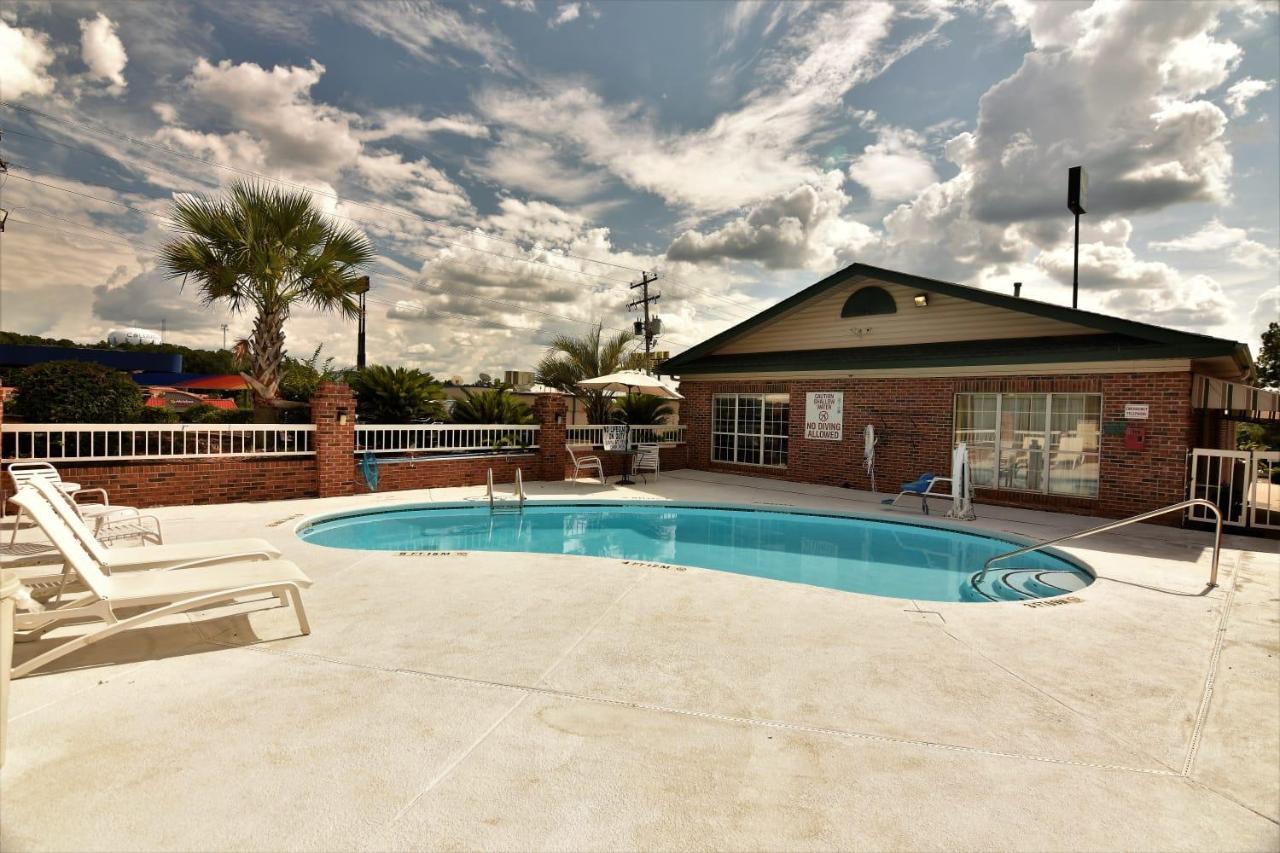 Suburban Studios Columbia - Harbison Экстерьер фото