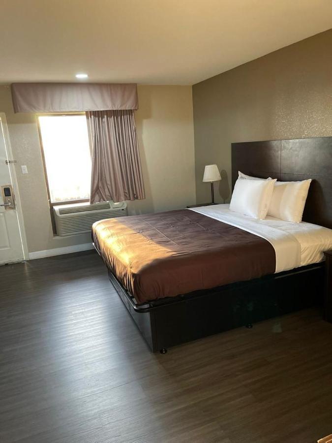 Suburban Studios Columbia - Harbison Экстерьер фото